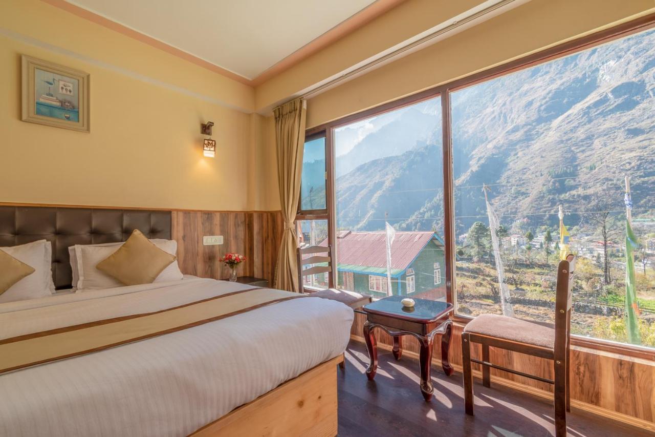 Hotel Magellan'S The Golden Bridge Lachung Exterior foto